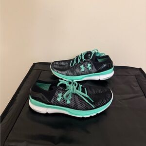 Under Armour Women's Black and Teal Running Shoes Size 8